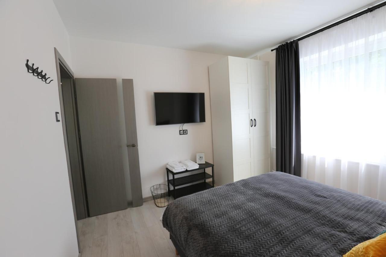 Comfy 2 Room Apartment - Free Parking - 350Mbps Wifi - Netflix Kaunas Dış mekan fotoğraf